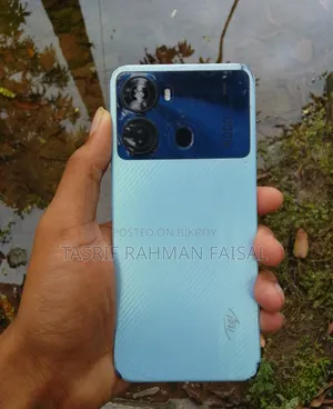 আইটেল পি৪০ ৩২ জিবি নীল