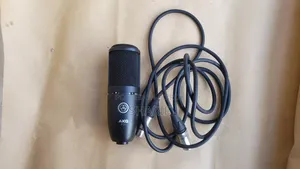 AKG P120 মাইক্রোফোন + Focusrite Scarlett Solo ৩য় জেনারেশন অডিও ইন্টারফেস – কম্বো