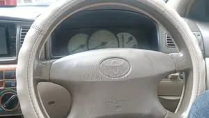 Toyota Corolla 2001 White