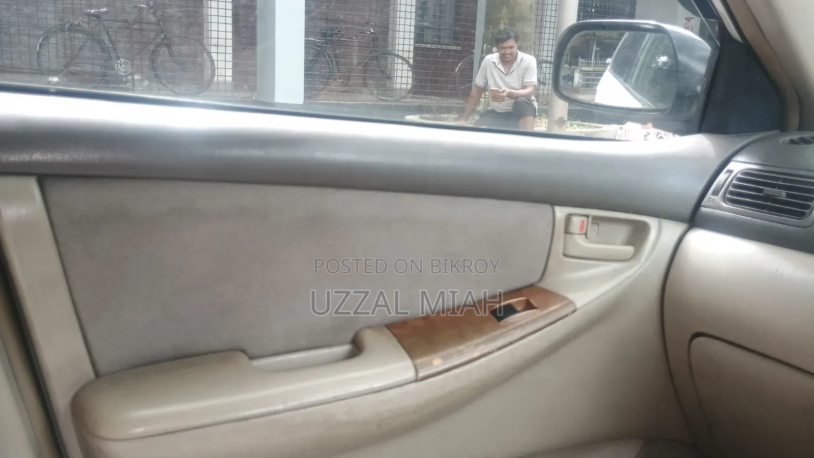 Toyota Corolla 2001 White