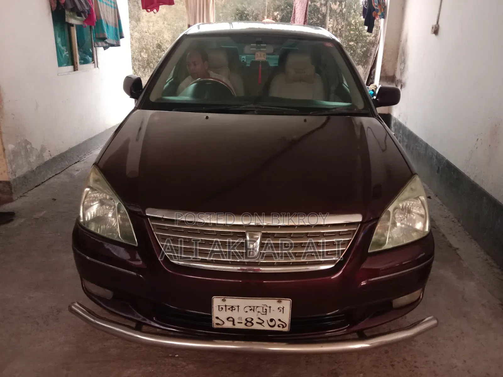 টয়োটা প্রিমিও ২০০২ মেরুন