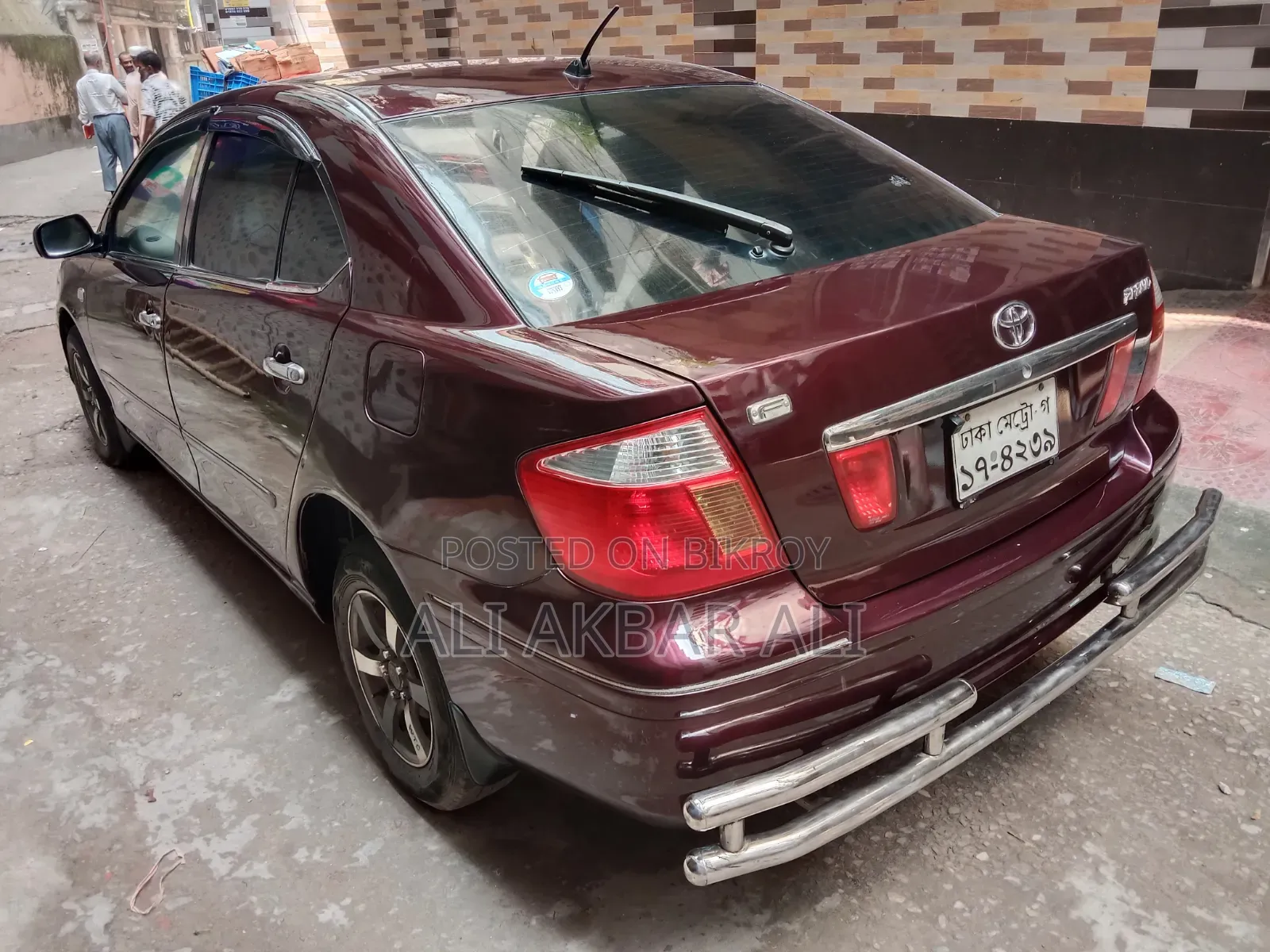 টয়োটা প্রিমিও ২০০২ মেরুন
