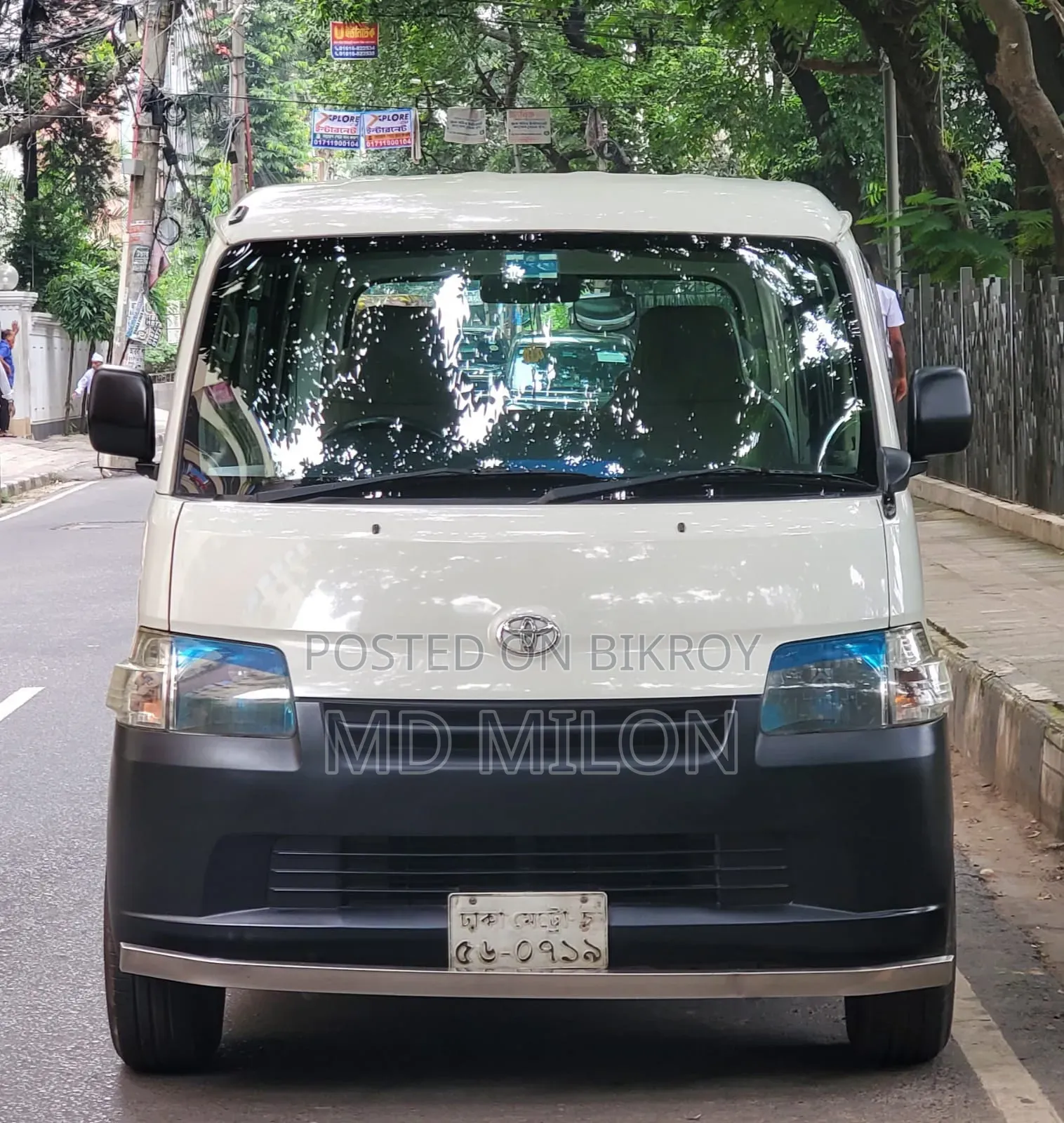 Toyota Noah 2.0 143hp AWD (৮ সিটার) ২০১০ সাদা