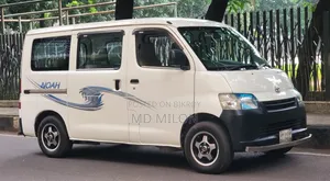 Toyota Noah 2.0 143hp AWD (৮ সিটার) ২০১০ সাদা