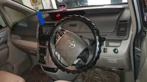 2012 Silver Toyota Noah 2.0 143hp All-Wheel Drive (7 Seater)