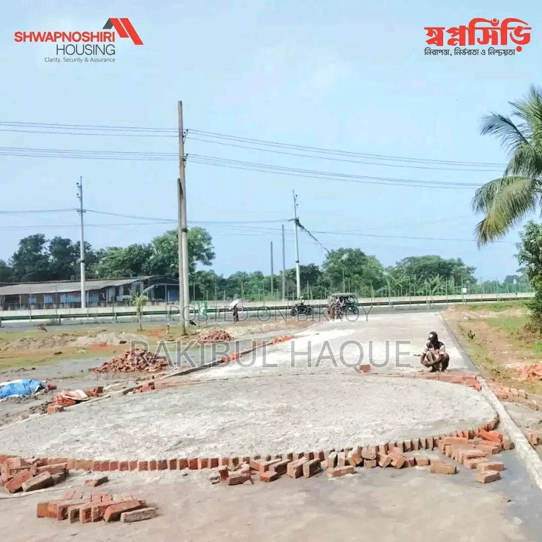 পূর্বাচল ২৭ নম্বর সেক্টরের কাছে