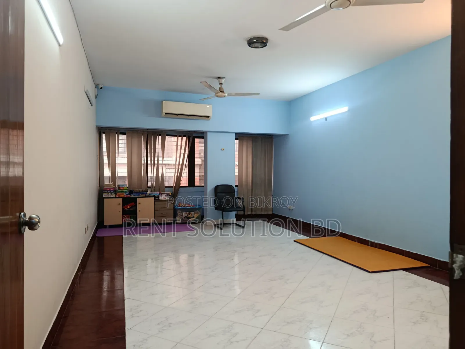 Semi Furnished 3500 SQFT Office Space Rent at Gulshan 1