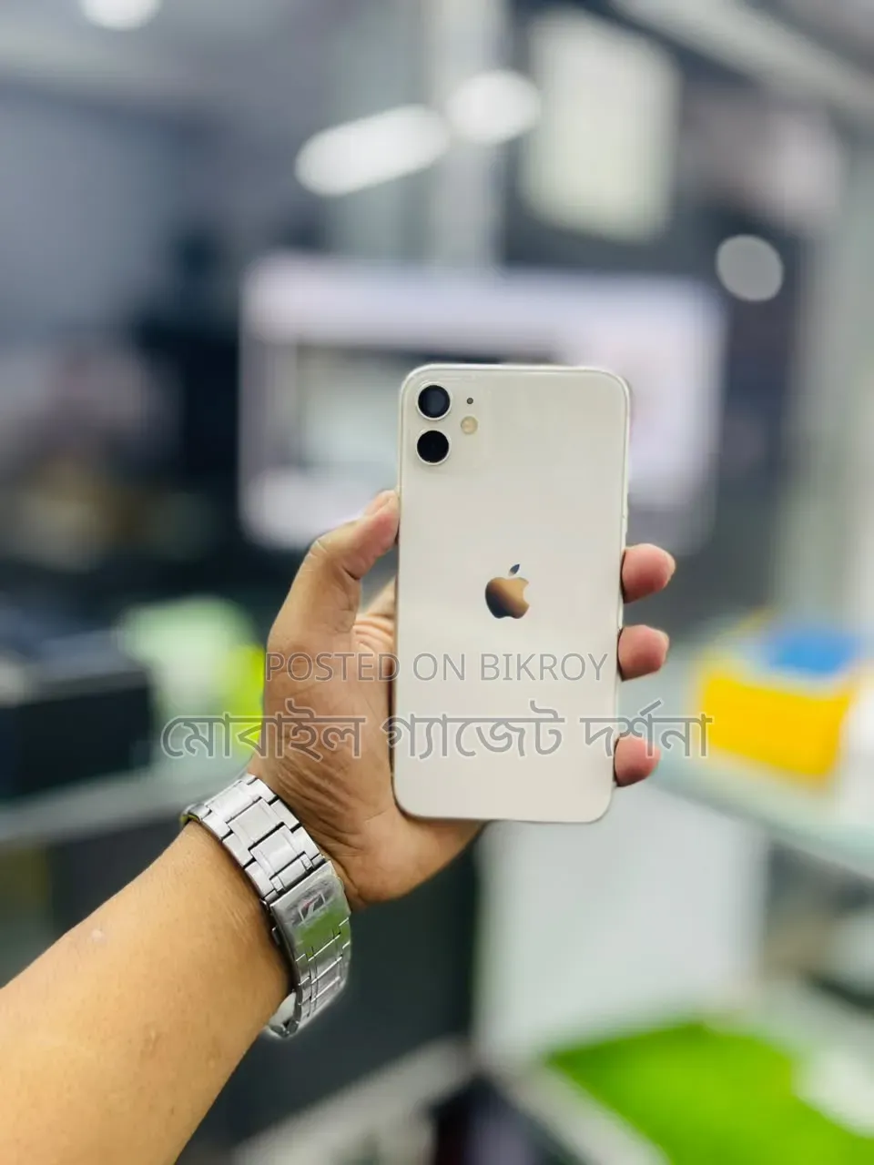 অ্যাপল আইফোন ১১ ১২৮ জিবি সাদা