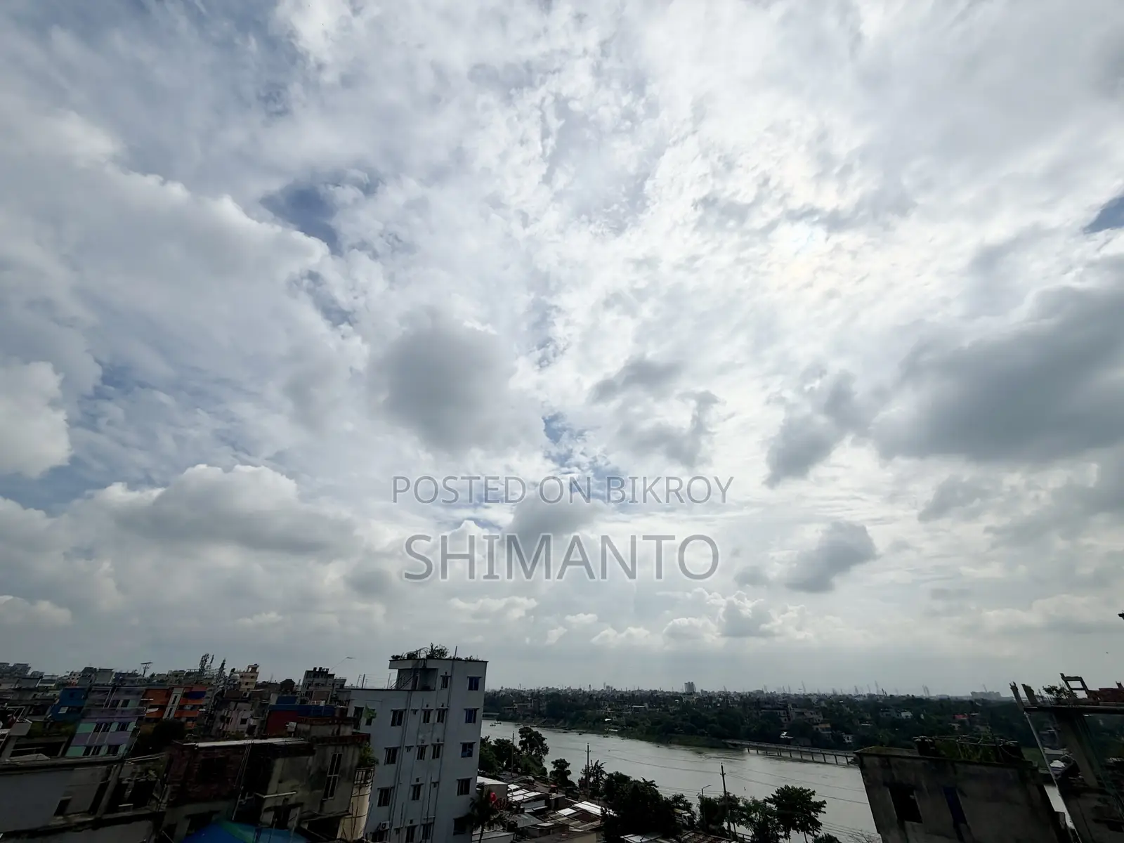 ৬ তলা বিল্ডিংয়ে ২০ বেডরুমের অ্যাপার্টমেন্ট বিক্রয়ের জন্য