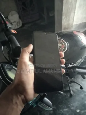 Vivo Y11 32 GB Blue