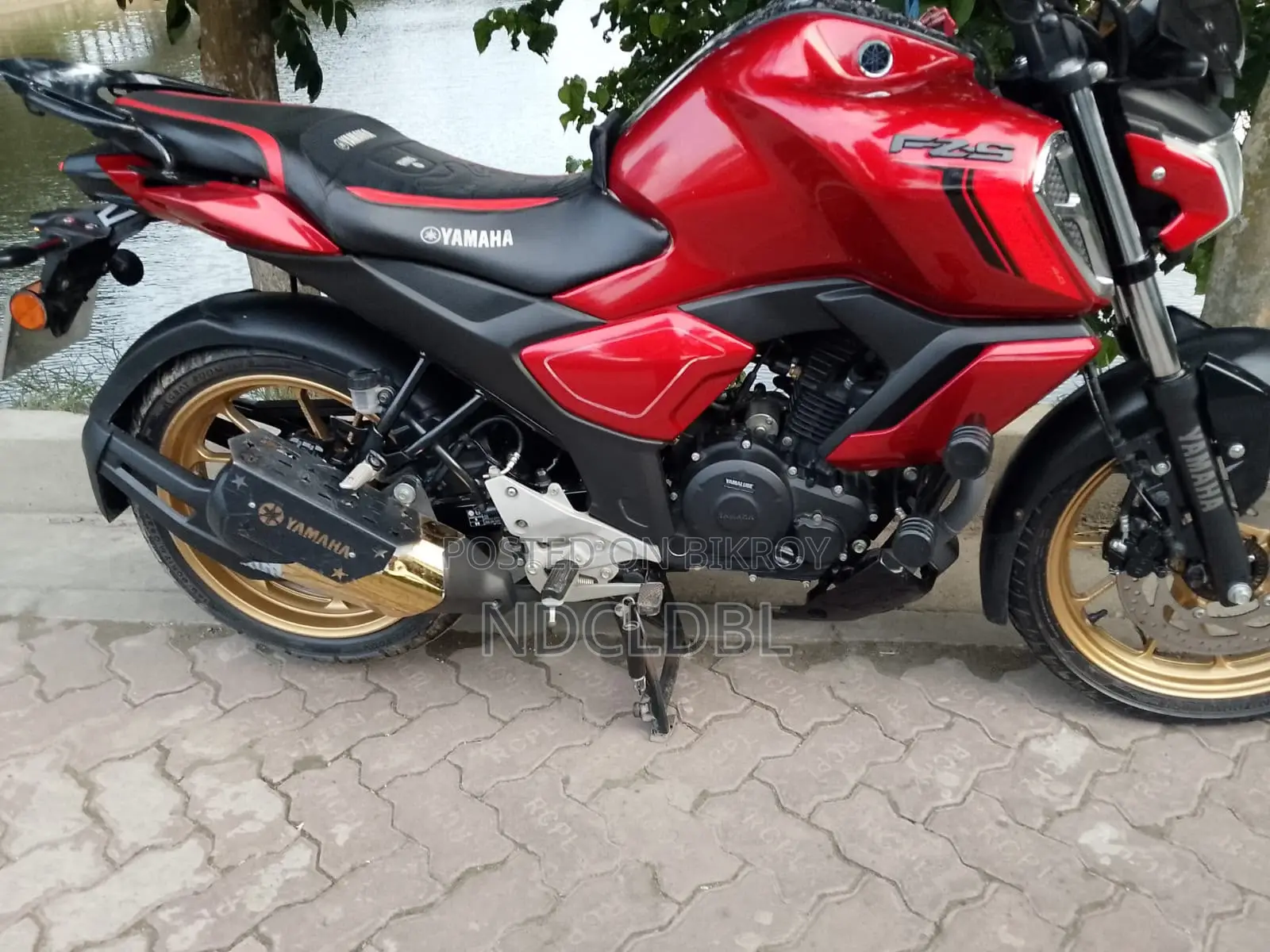 New Yamaha FZS V4 2025 Red