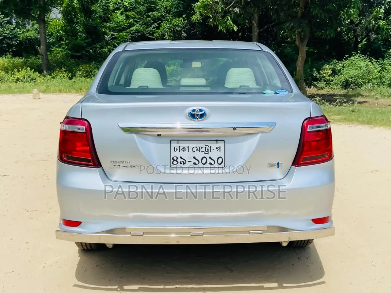 টয়োটা এক্সিও ২০১৭ সিলভার