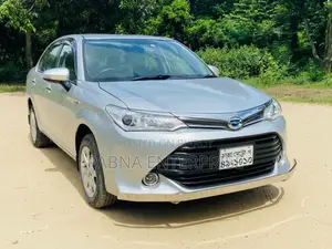 টয়োটা এক্সিও ২০১৭ সিলভার