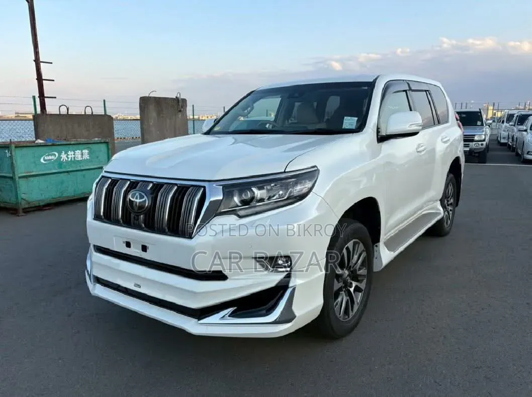 Toyota Land Cruiser Prado 2.7 2023 Pearl