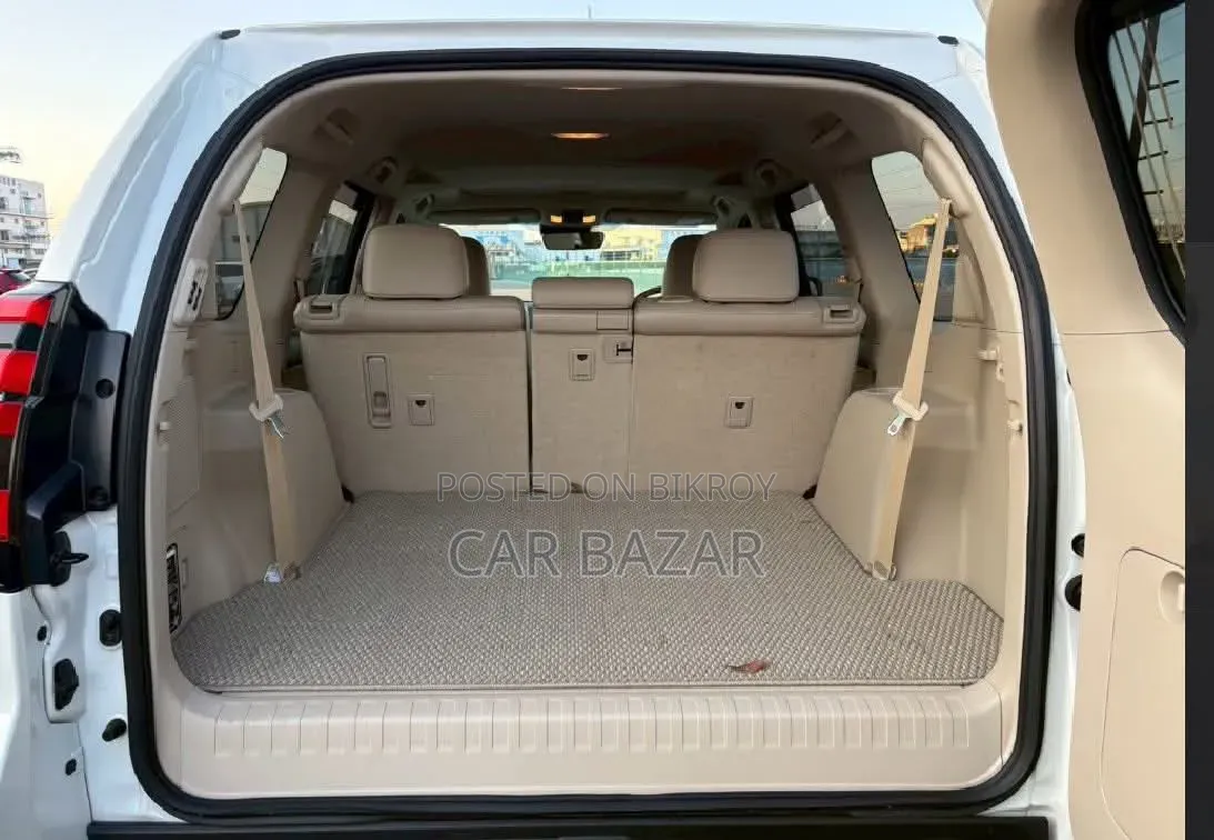Toyota Land Cruiser Prado 2.7 2023 Pearl