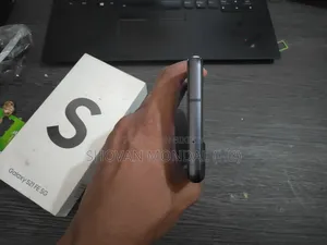 স্যামসাং গ্যালাক্সি এস২১ এফই ১২৮ জিবি ব্ল্যাক