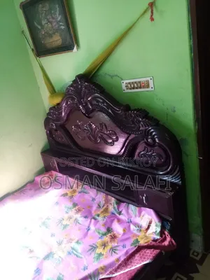 Wooden Bed, 5/6 Large Bed