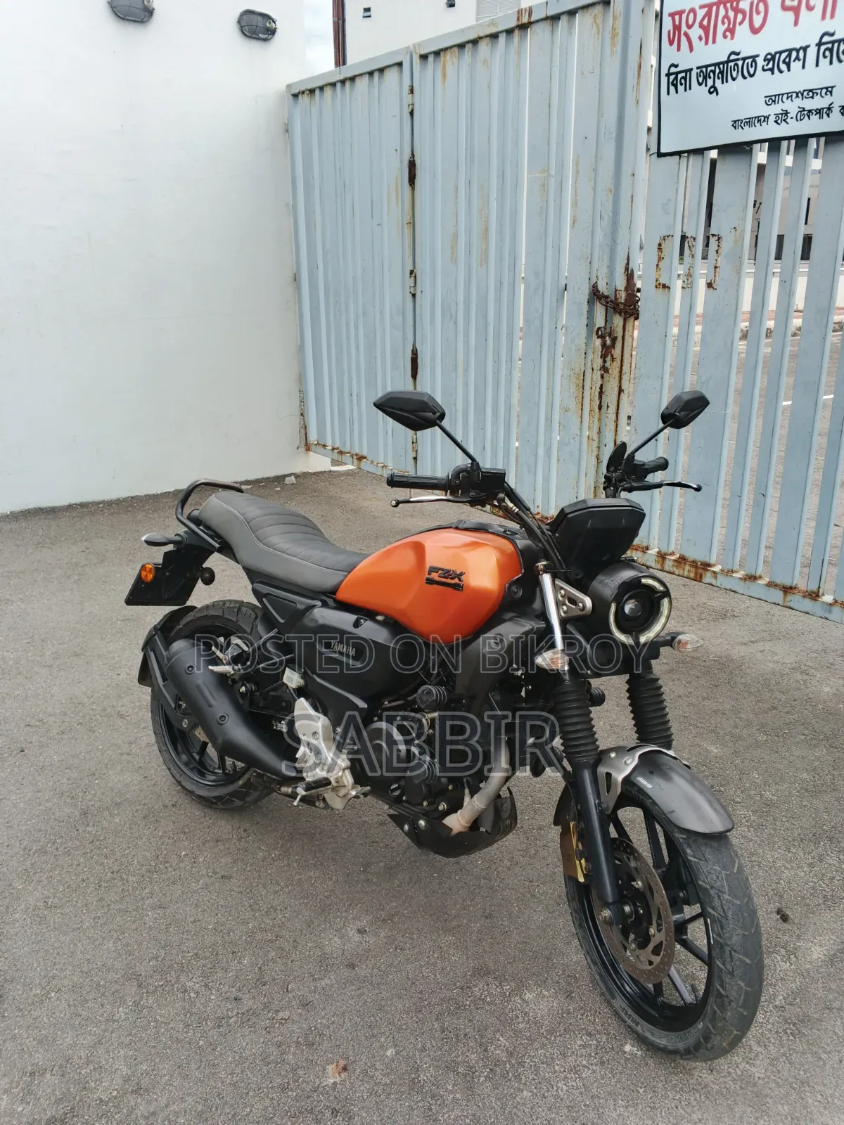 Yamaha FZ-X 2022