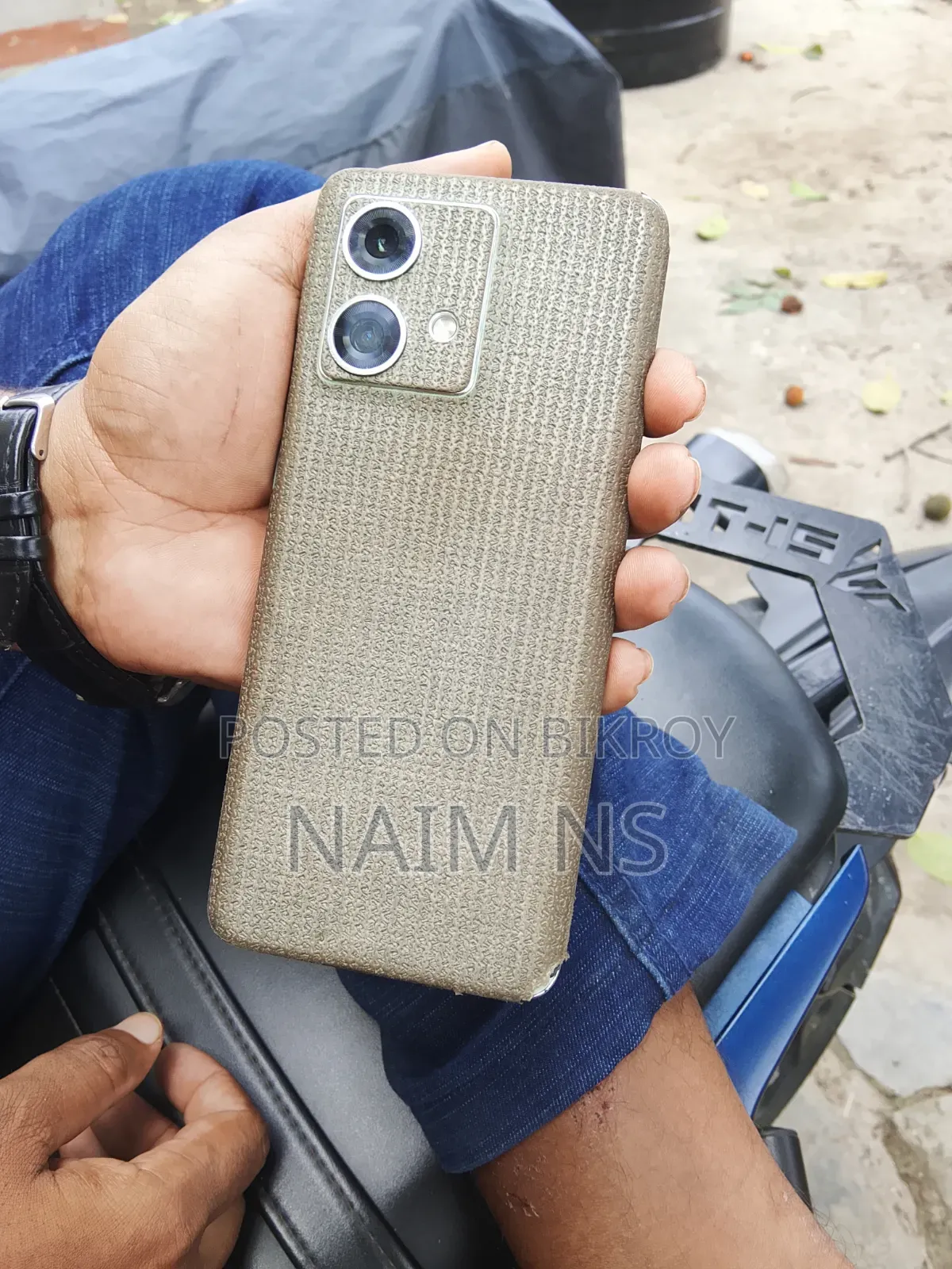 মোটর চলা এজ ৪০ নিও ১২৮ জিবি