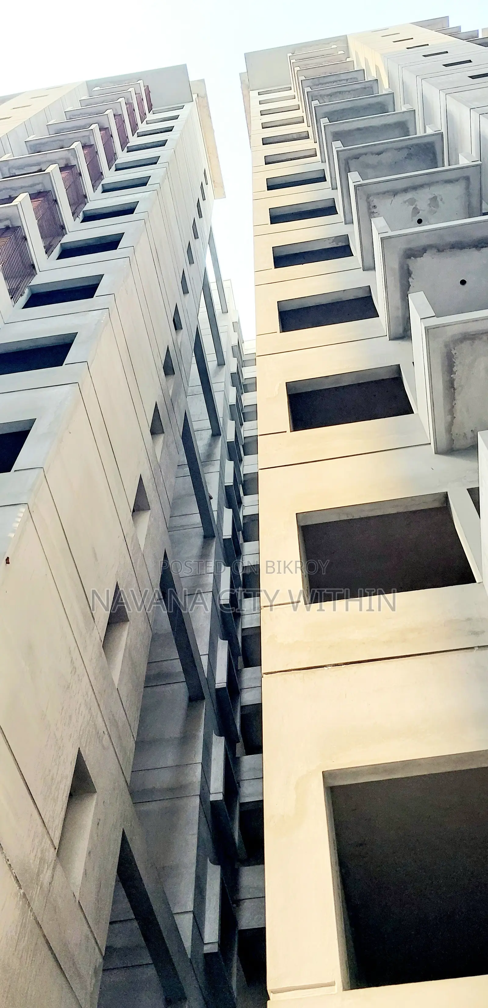 3bdrm Condo in Mirpur for sale
