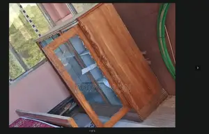 অরিজিনাল প্রিমিয়াম সেগুন কাঠের শোকেস (Original Premium Segun Wood)