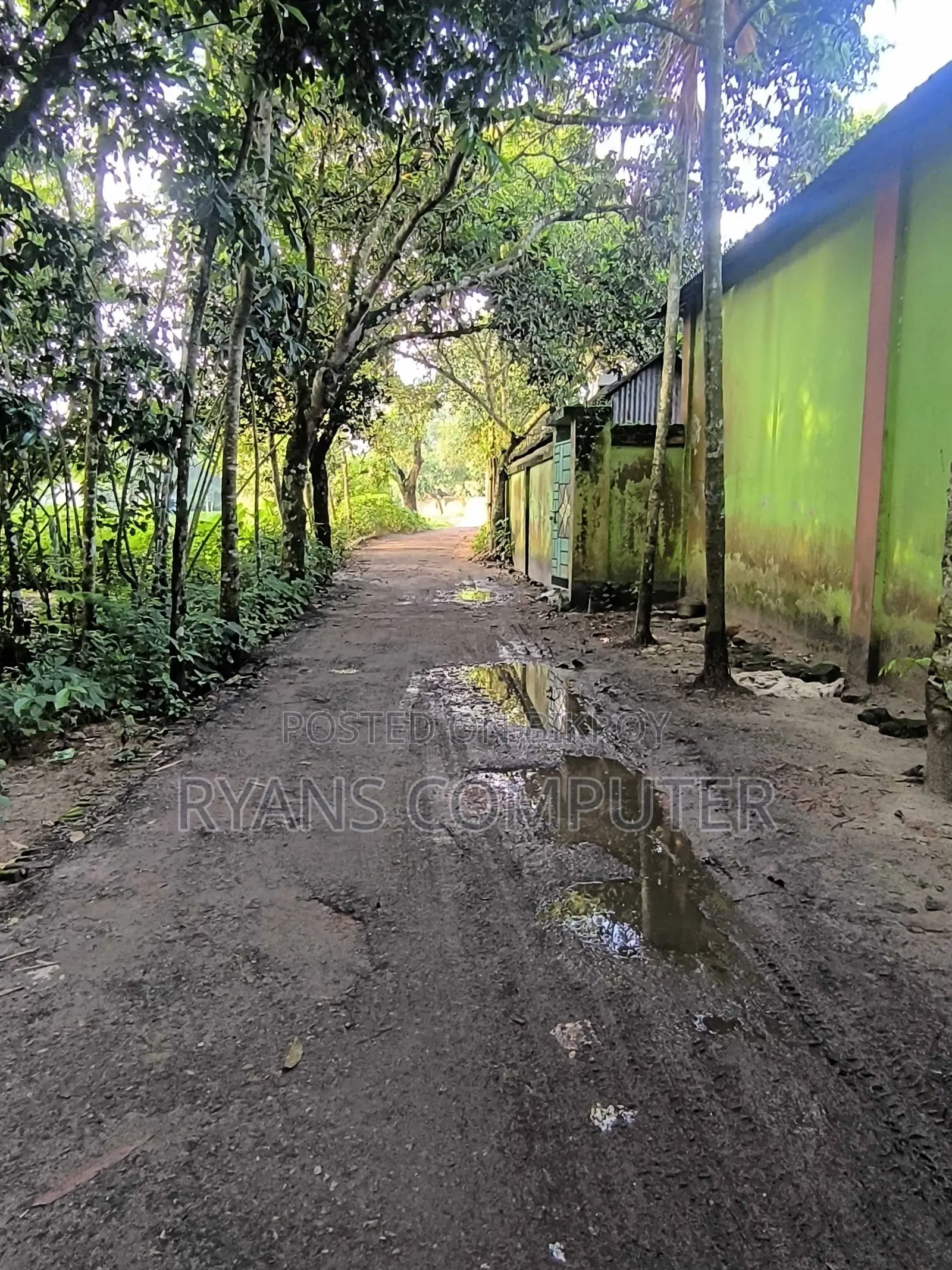 6-7 decimals of land for sale near Sharifpur Madrasah by the roadside