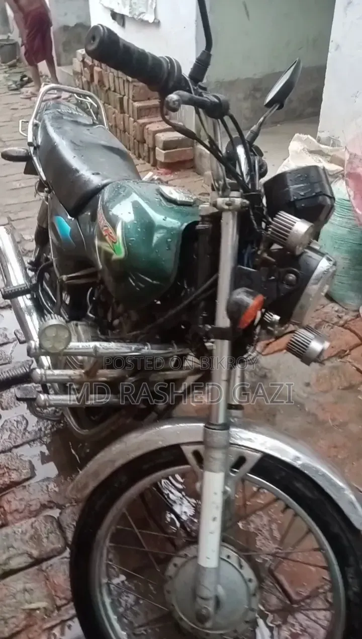 ইয়ামাহা ক্রুক্স ২০২২ সবুজ