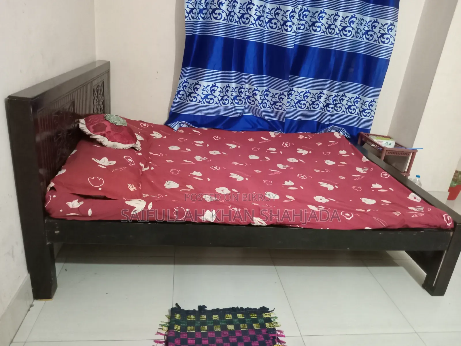 5/7 Feet Bed, Bed Looks Like New