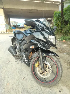 সুজুকি জিক্সার এসএফ ২০১৯ কালো