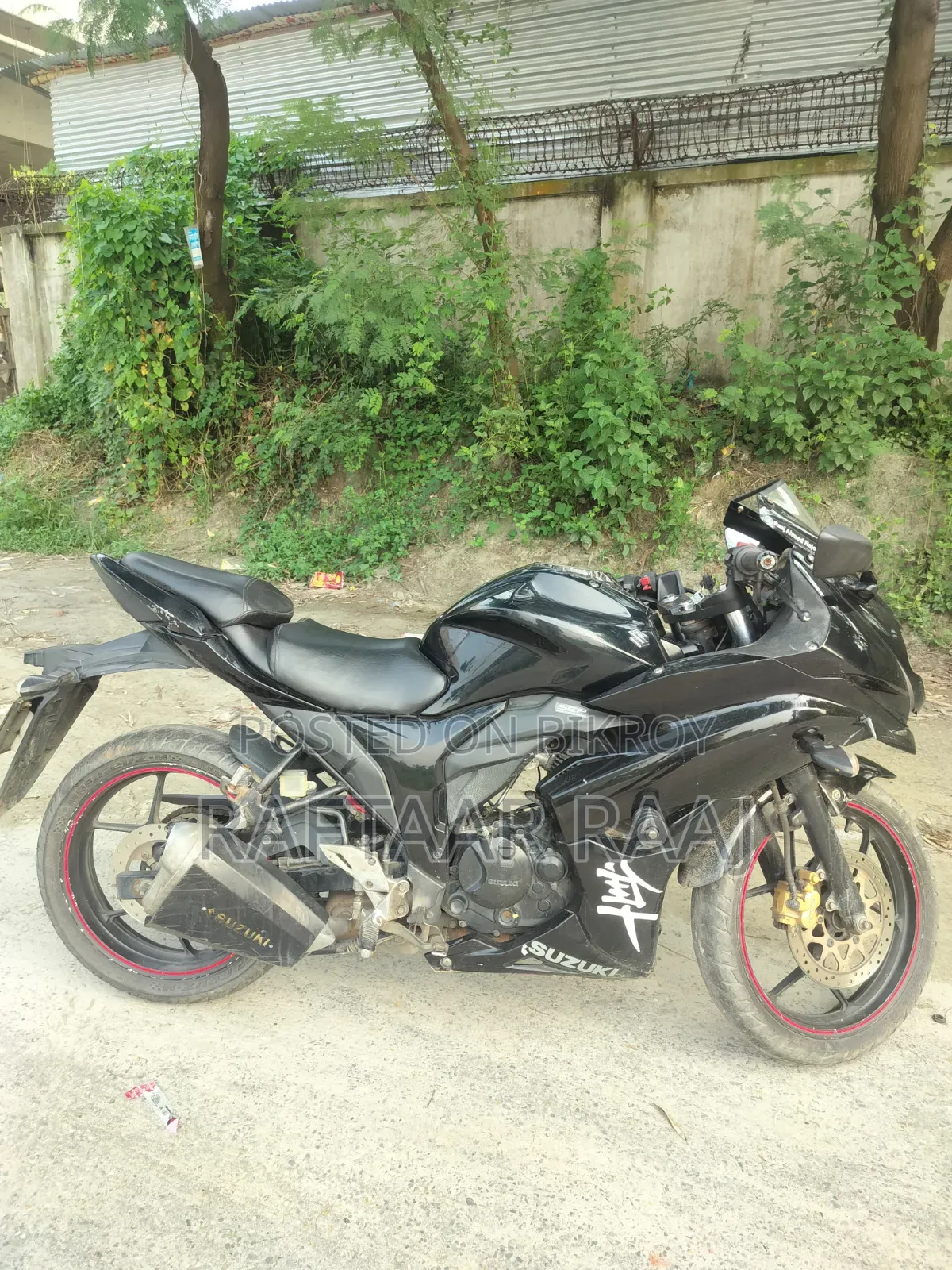 সুজুকি জিক্সার এসএফ ২০১৯ কালো