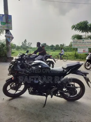 সুজুকি জিক্সার এসএফ ২০১৯ কালো