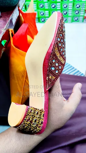 হাই হিল হাফ সু