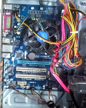 Desktop Computer Gigabyte 4GB Intel Core i5 HDD 500GB