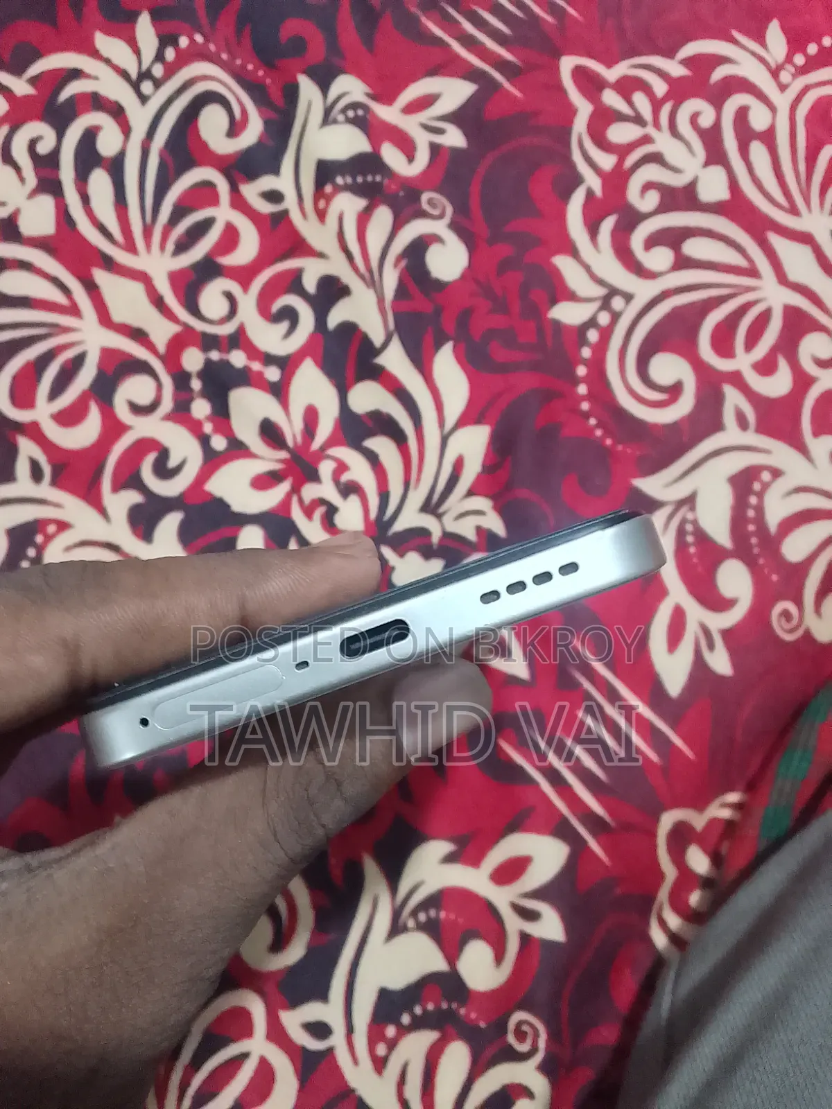 New Realme 15T 256 GB Gold