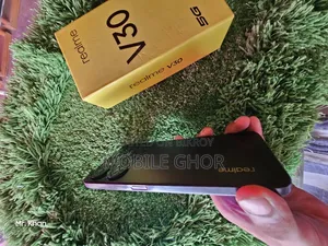 রিয়েলমি ভি৩০ ১২৮ জিবি কালো