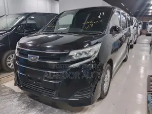 Toyota Noah 1.8 Front-Wheel Drive Hybrid (7 seater) 2021 Black