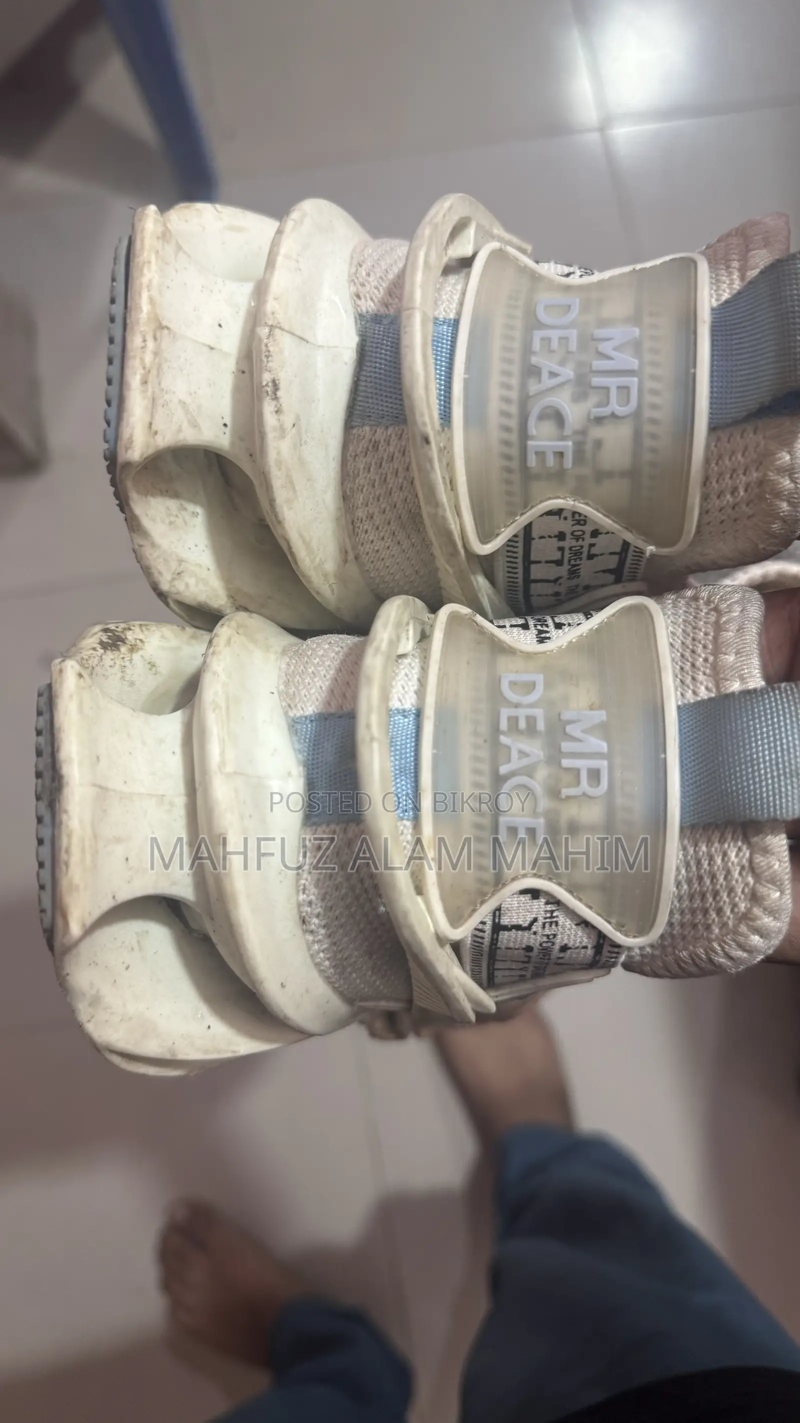 Sports Shoes