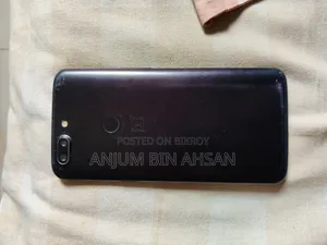 OnePlus 5T 128 GB Black