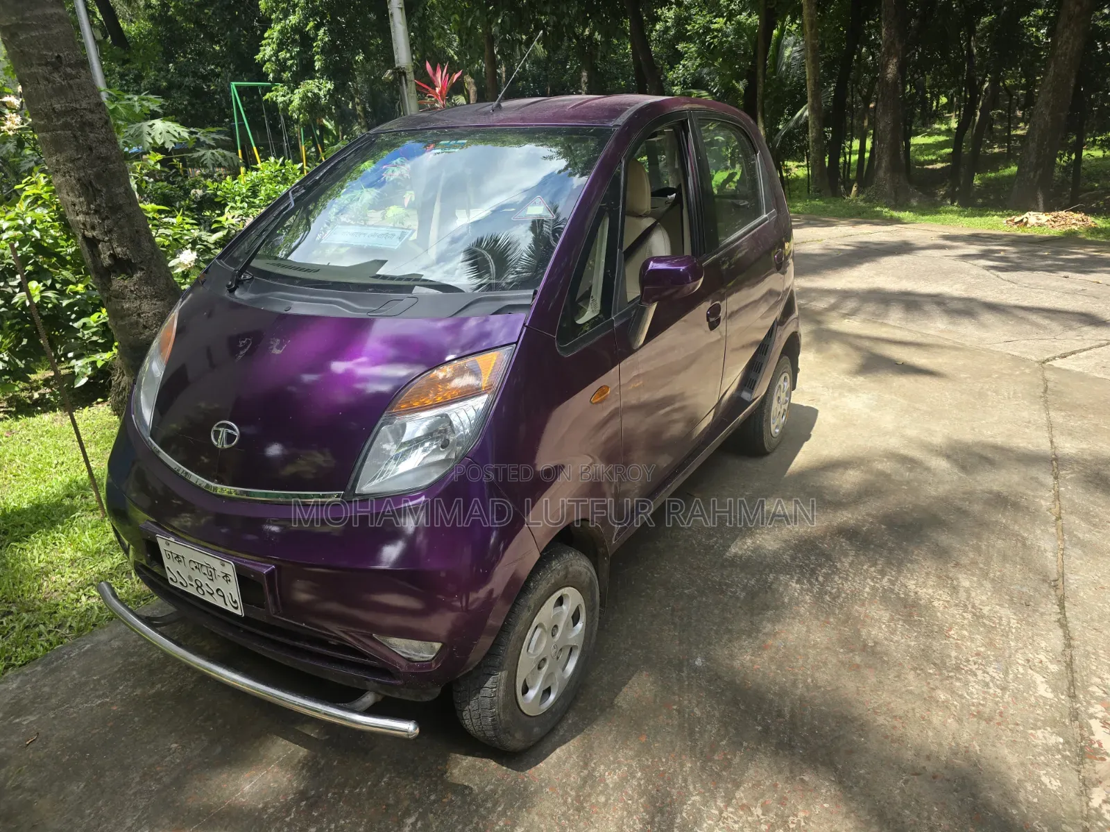 টাটা ন্যানো ২০১৫ মেরুন