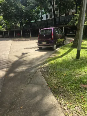 টাটা ন্যানো ২০১৫ মেরুন