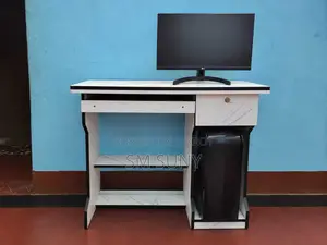 ডেস্কটপ টেবিল