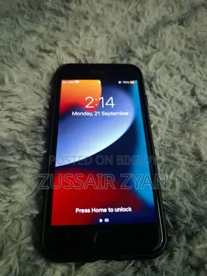 Apple iPhone 7 32 GB Black