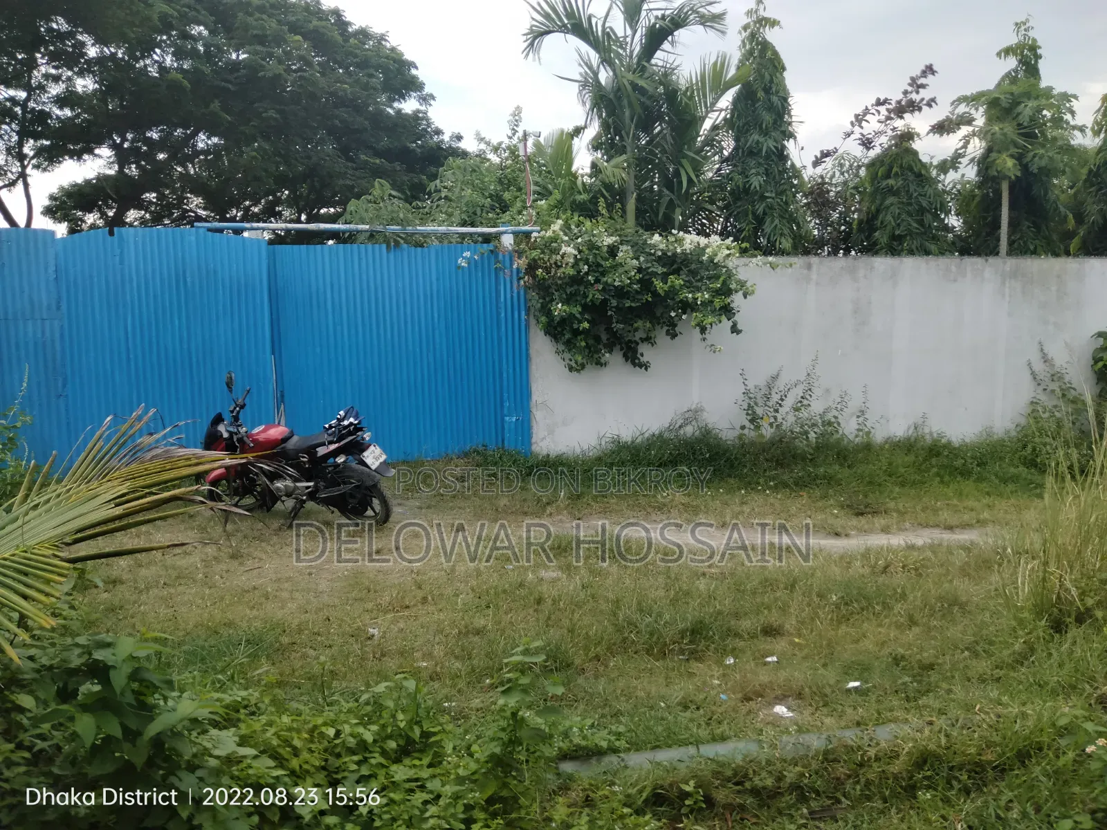 Road on 3 sides of the bounded ready plot