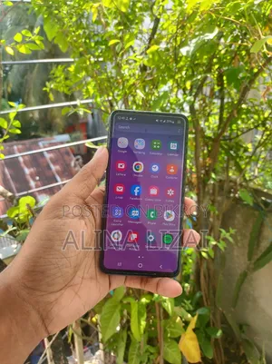 স্যামসাং গ্যালাক্সি এস১০ই ১২৮ জিবি ব্লু