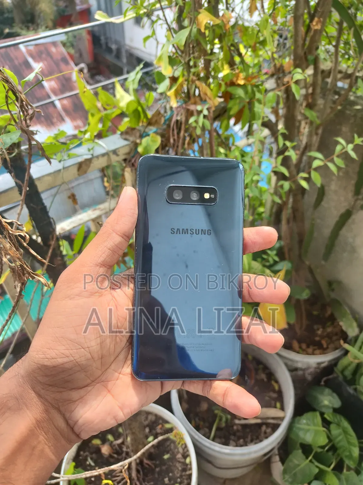 স্যামসাং গ্যালাক্সি এস১০ই ১২৮ জিবি ব্লু