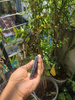 স্যামসাং গ্যালাক্সি এস১০ই ১২৮ জিবি ব্লু