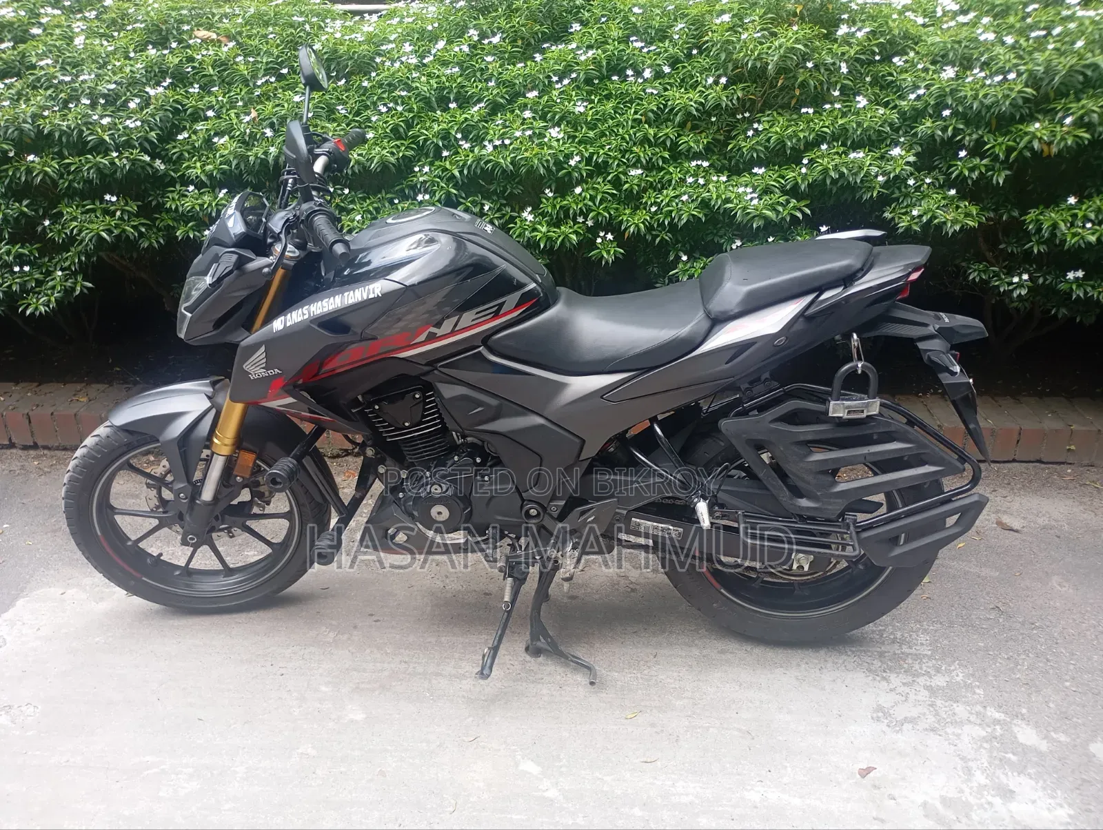 Honda Hornet 2.0 2025 Black