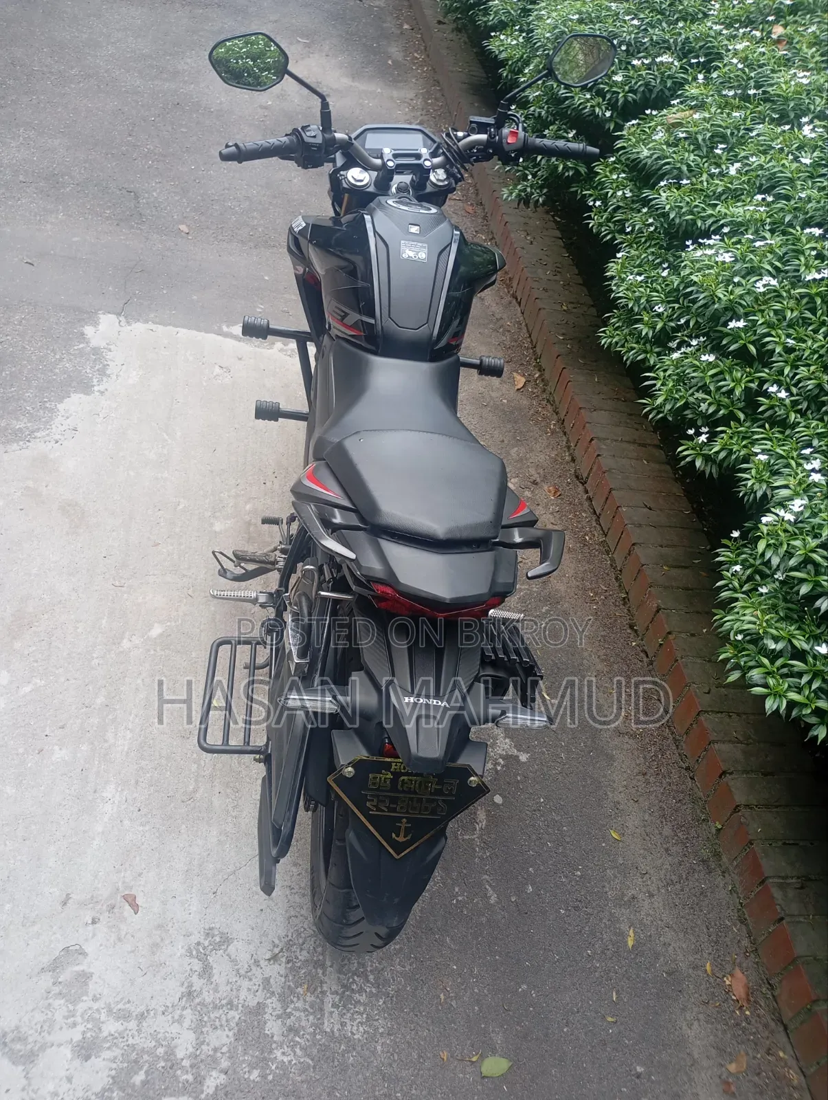Honda Hornet 2.0 2025 Black