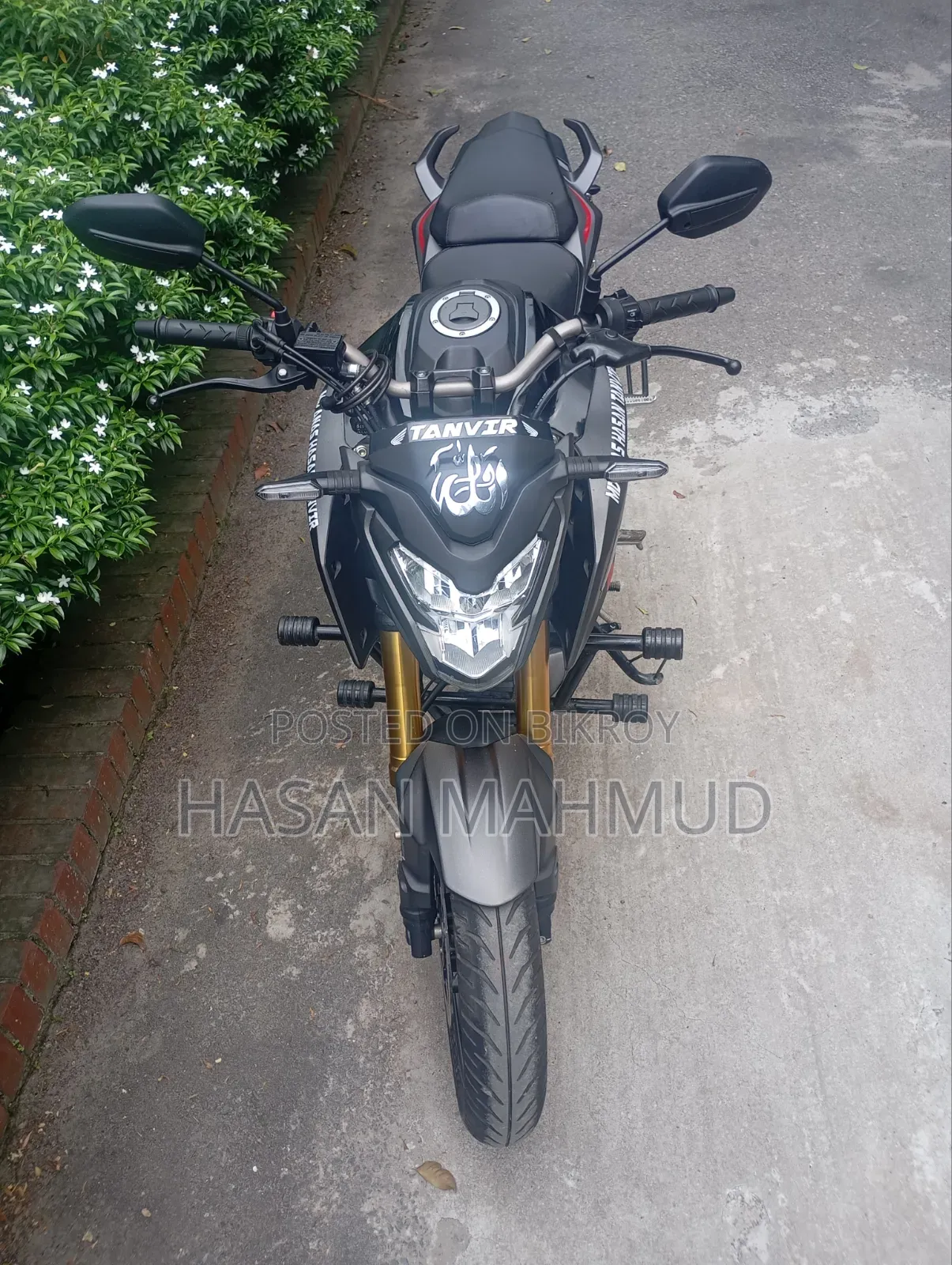 Honda Hornet 2.0 2025 Black