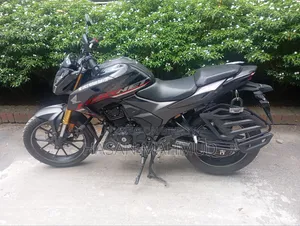Honda Hornet 2.0 2025 Black